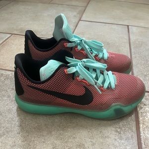 Nike Kobe 10 Easter 6.5Y